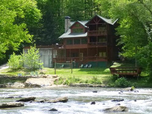 Ellijay Georgia Riverstone Cabin